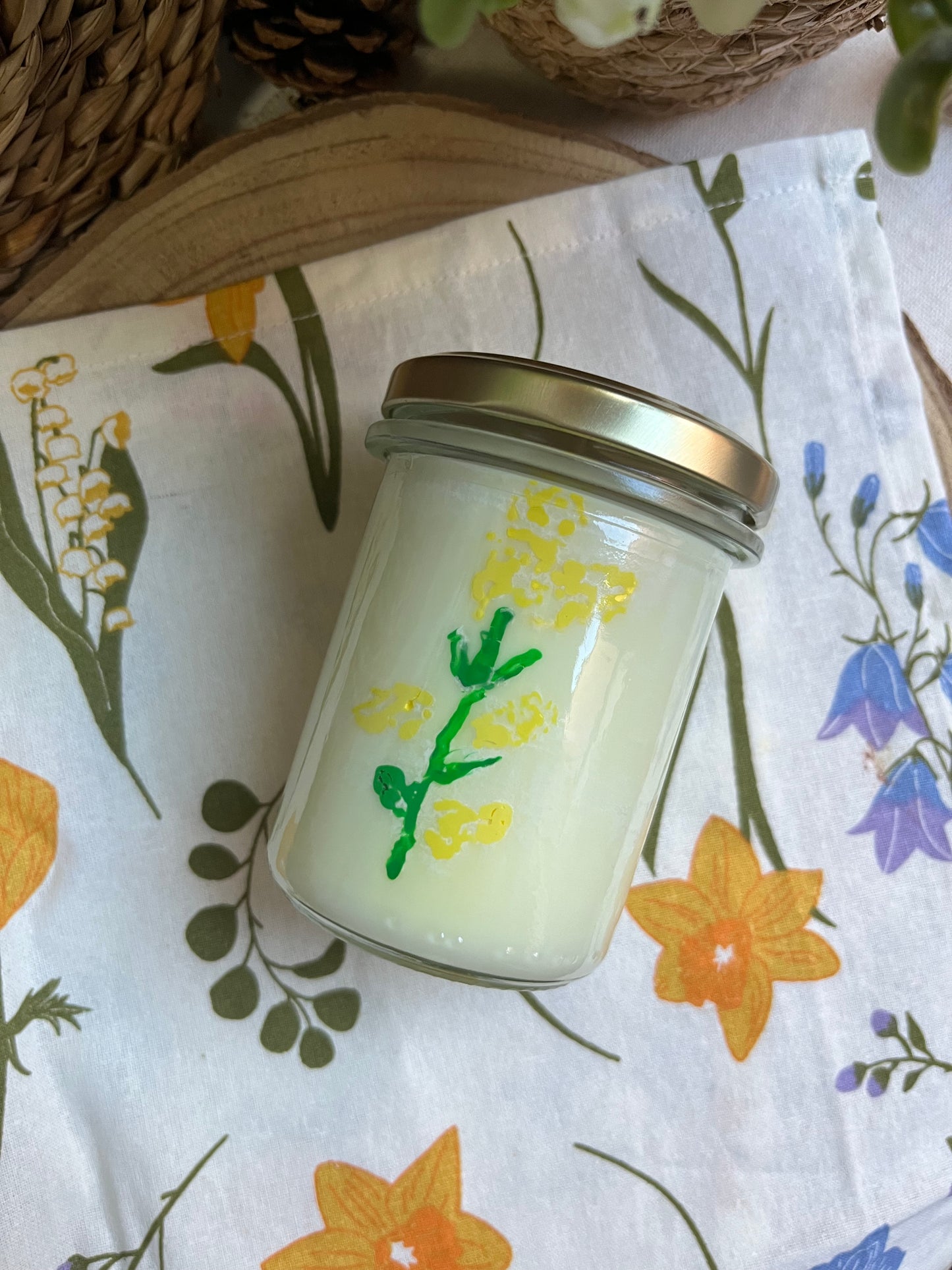 Vela Mimosa Bloom: trazos imperfectos